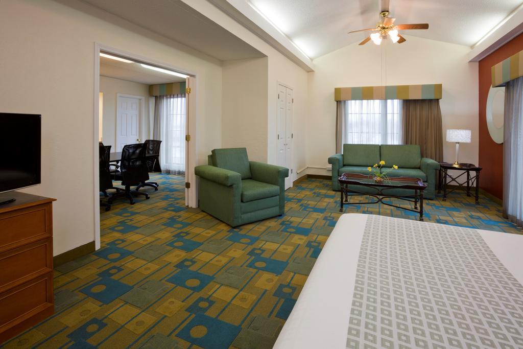 La Quinta Inn Chicago Окбрук Террас Экстерьер фото