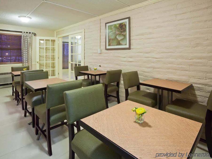 La Quinta Inn Chicago Окбрук Террас Экстерьер фото